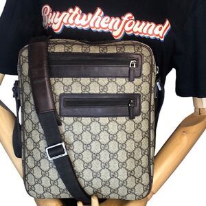 GUCCI GG Supreme Coated Canvas and Leather Crossbody Messenger Bag VINTAGE